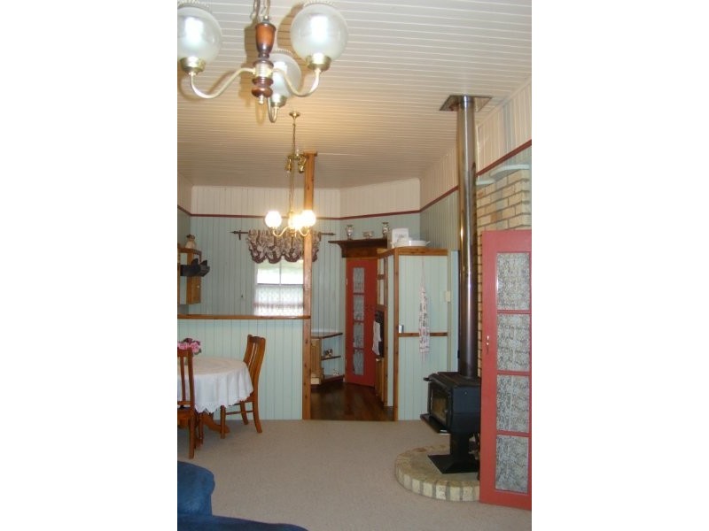 2 Station Street, Wyreema QLD 4352