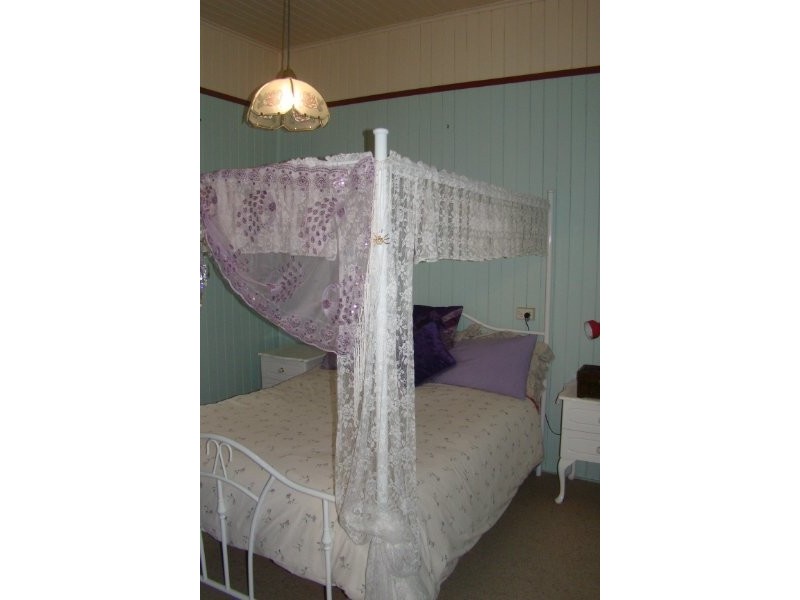 2 Station Street, Wyreema QLD 4352