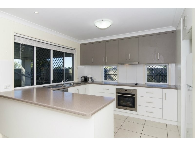 233 Nelson Street, Kearneys Spring QLD 4350