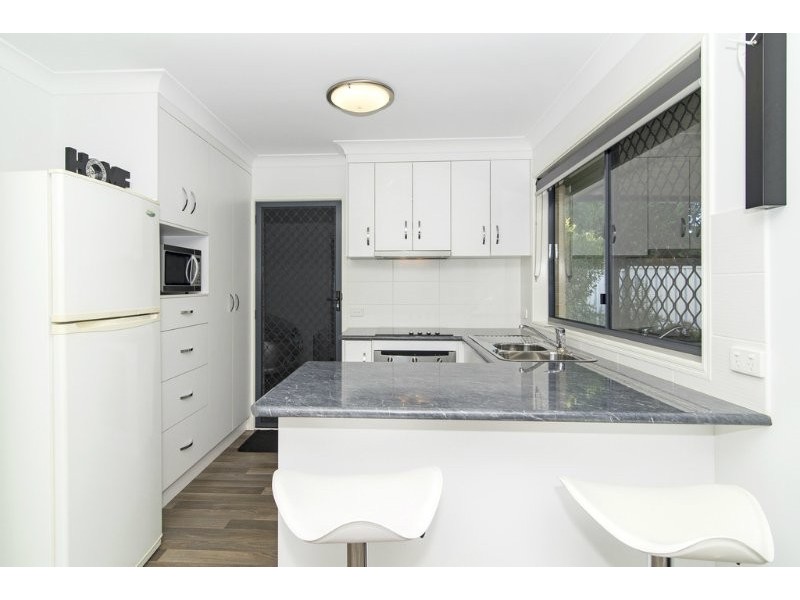 8 Chopin Street, Rockville QLD 4350