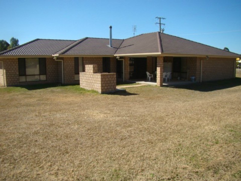 8 Thursa Street, Murphys Creek QLD 4352