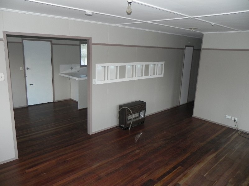 12 Sixth Avenue, Harristown QLD 4350