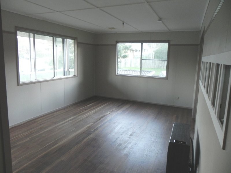 12 Sixth Avenue, Harristown QLD 4350