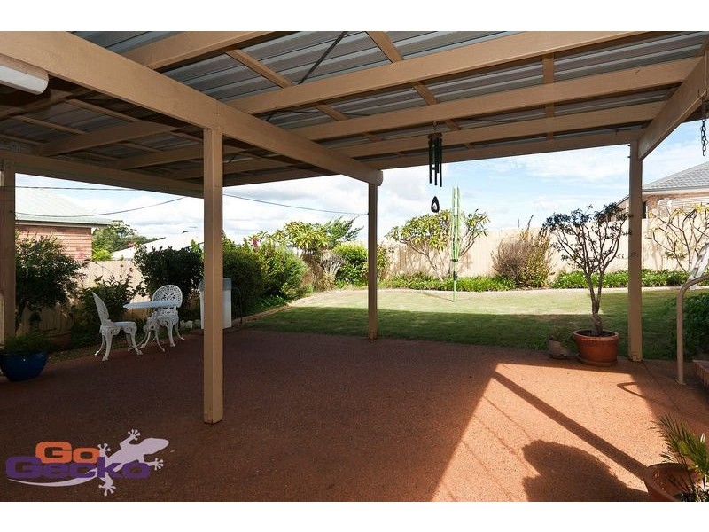 6 Janine Court, Kearneys Spring QLD 4350