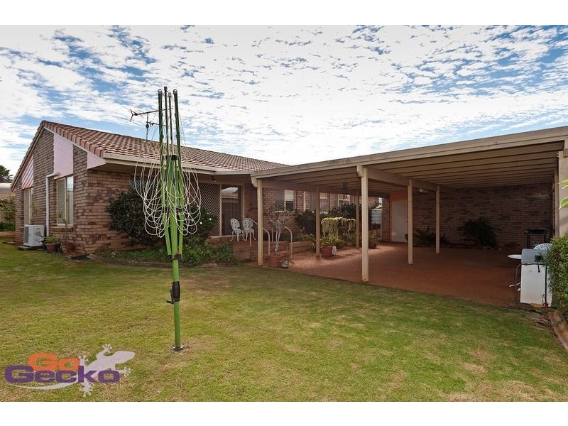 6 Janine Court, Kearneys Spring QLD 4350