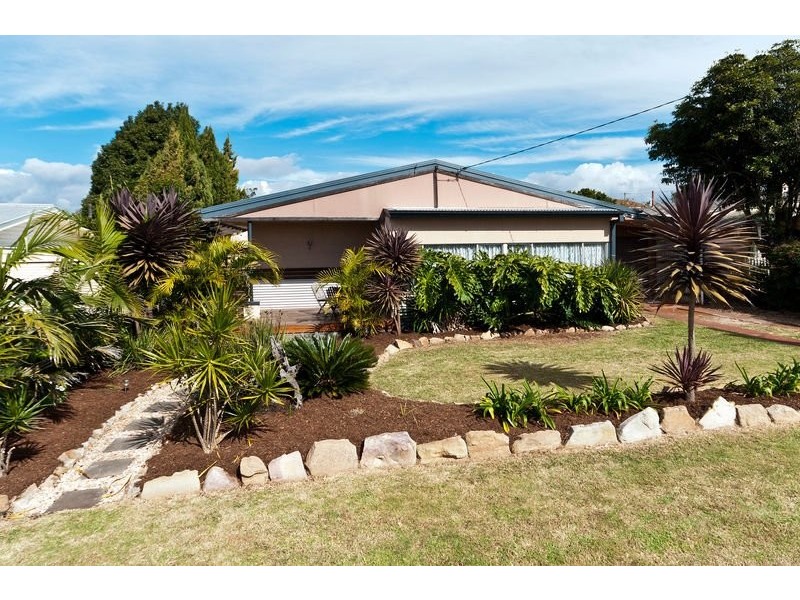 6 Lewis Street, Harristown QLD 4350