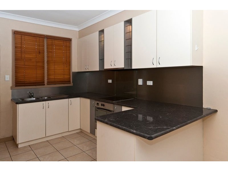 6 Lewis Street, Harristown QLD 4350