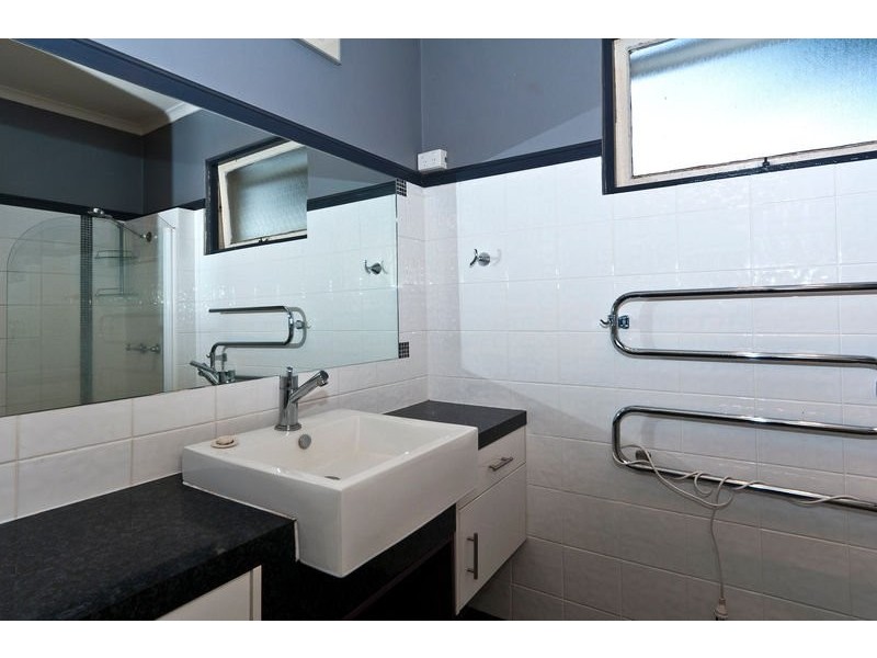 6 Lewis Street, Harristown QLD 4350