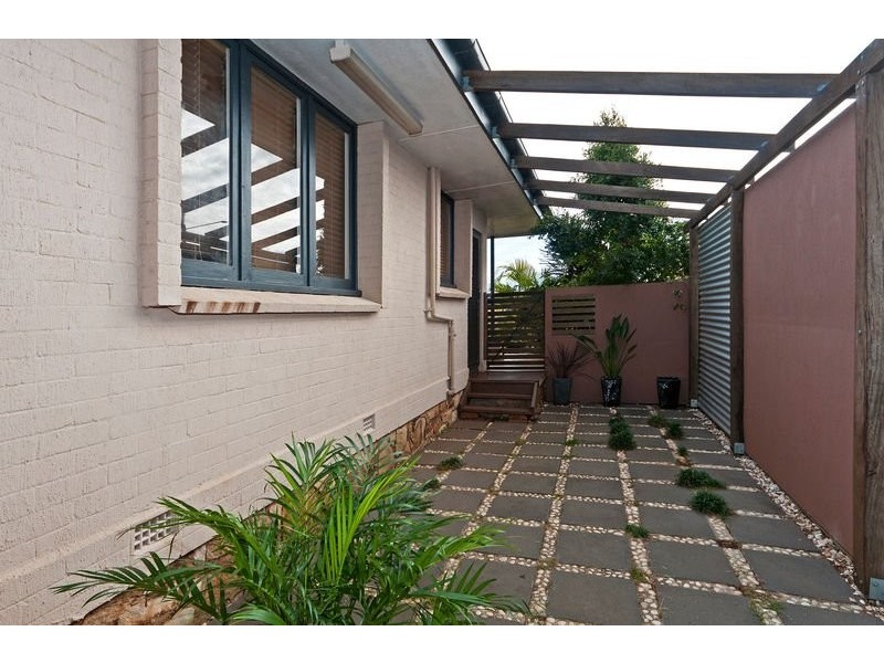 6 Lewis Street, Harristown QLD 4350