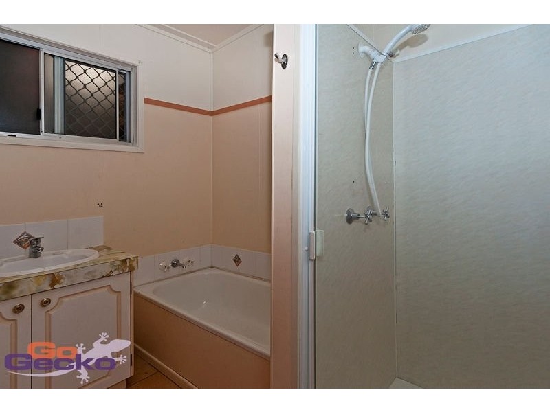 10 Fair Street, Rockville QLD 4350