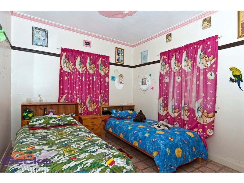 50 Holberton Street, Rockville QLD 4350