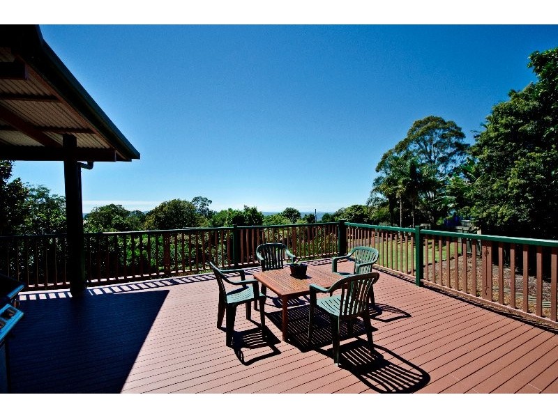 6 Scenic Crescent, Blue Mountain Heights QLD 4350