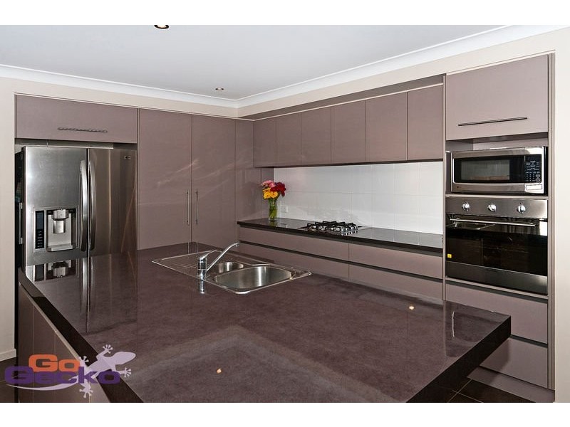 13 Vinnicombe Street, Kearneys Spring QLD 4350