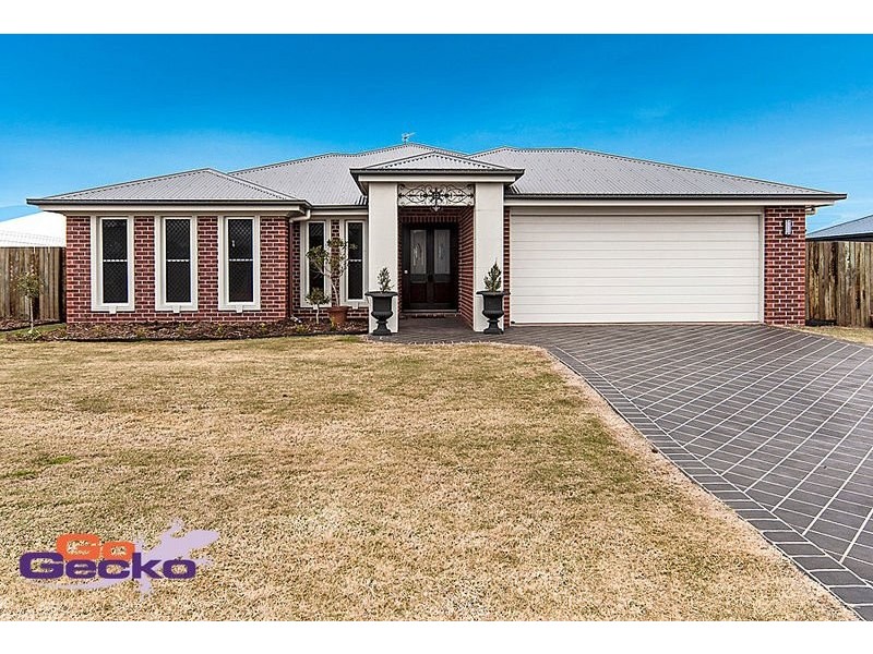 12 Opal Street, Glenvale QLD 4350
