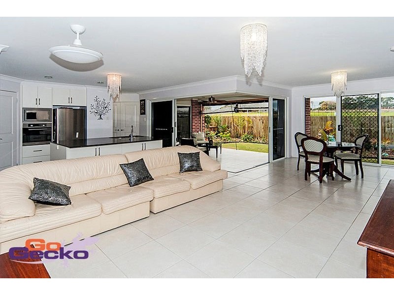 12 Opal Street, Glenvale QLD 4350
