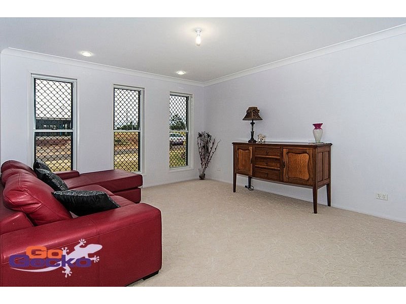 12 Opal Street, Glenvale QLD 4350