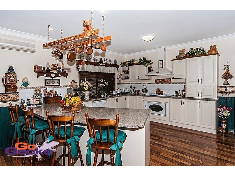 16 Stark Drive, Vale View QLD 4352