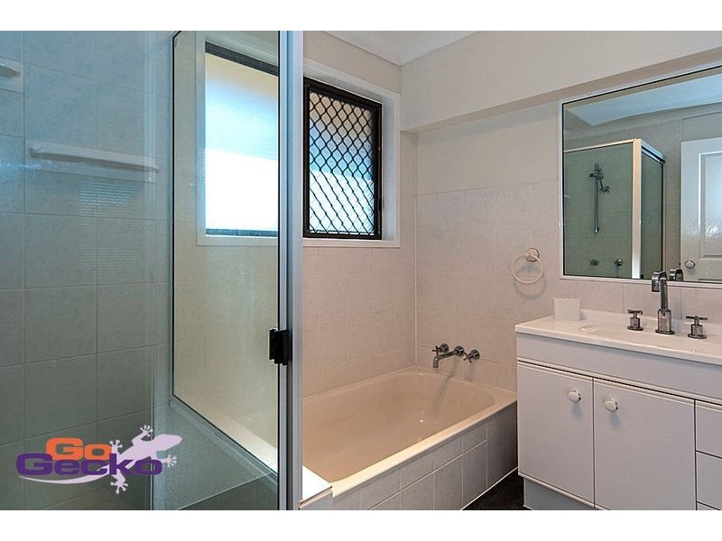 24 Horrocks Crescent, Kearneys Spring QLD 4350