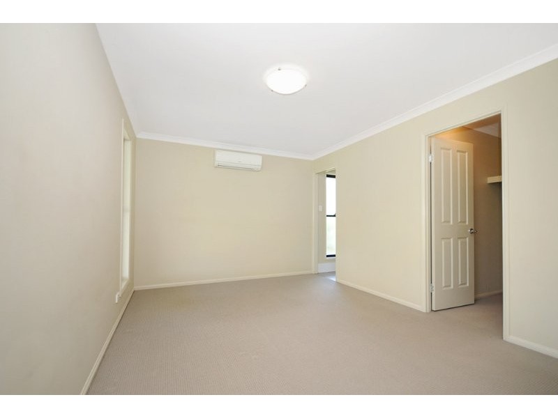 5 Debbie Court, Highfields QLD 4352