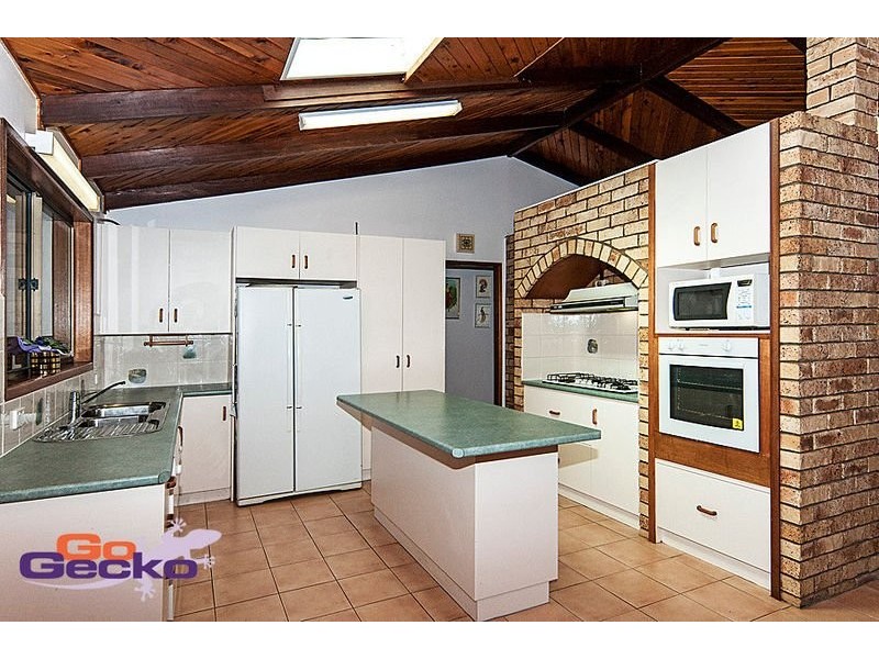 11 Pine Court, Rangeville QLD 4350