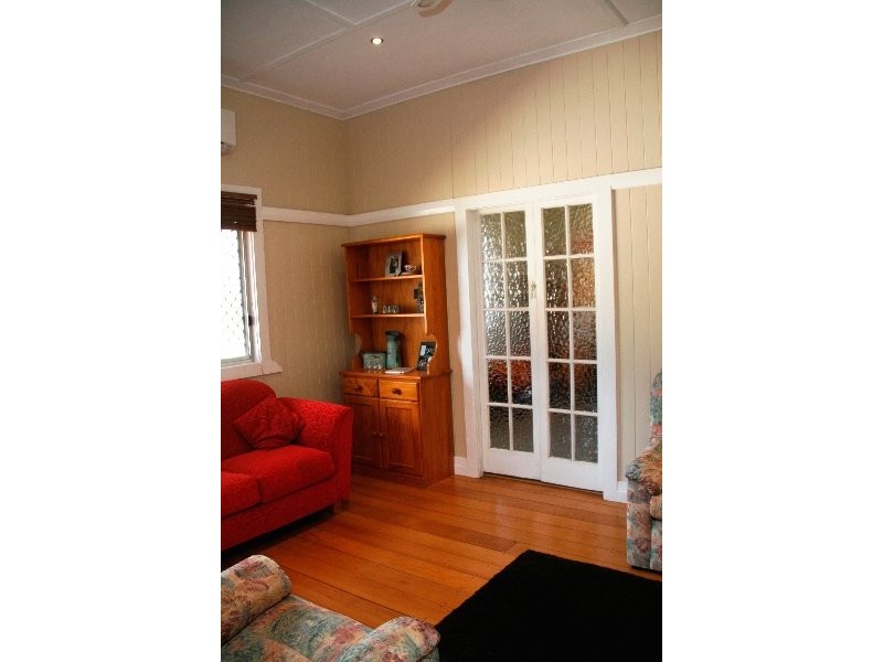 107 Ruthven Street, North Toowoomba QLD 4350