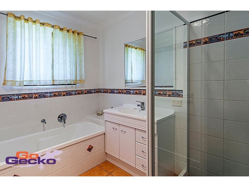 40 Willowburn Drive, Rockville QLD 4350