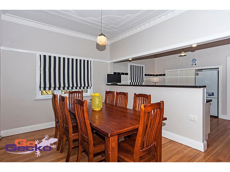 5 Stonehaven Street, Mount Lofty QLD 4350
