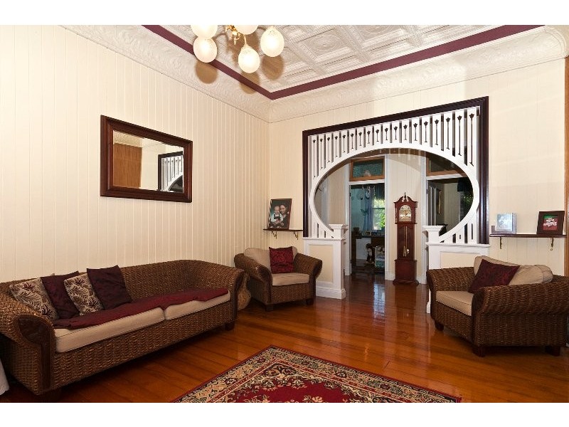 192 South Street, Centenary Heights QLD 4350