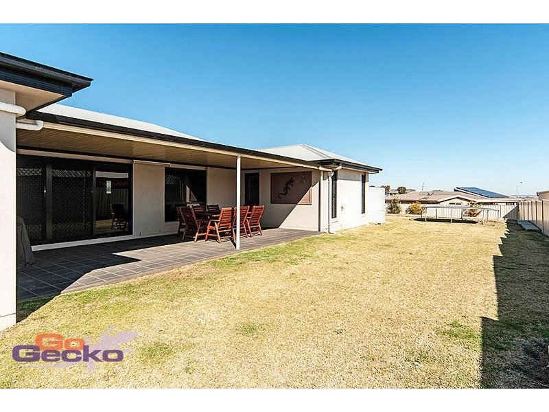 74 Belclaire Drive, Westbrook QLD 4350