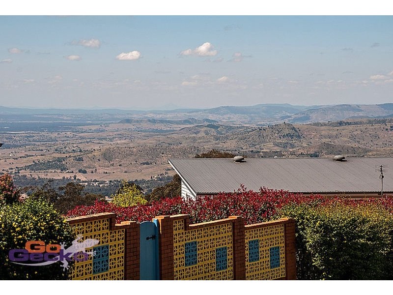 9 Prince Henry Drive, Prince Henry Heights QLD 4350