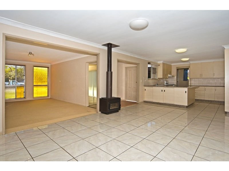 12 Knockator Crescent, Centenary Heights QLD 4350