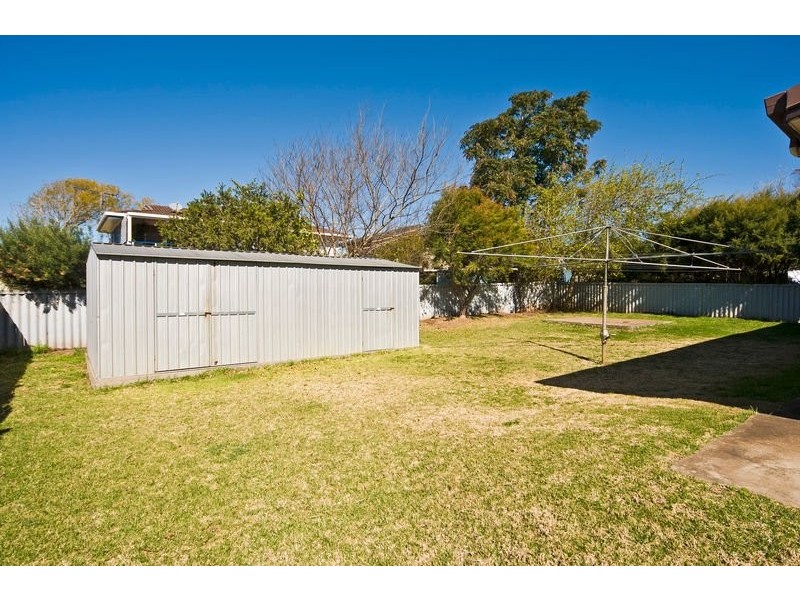 12 Knockator Crescent, Centenary Heights QLD 4350
