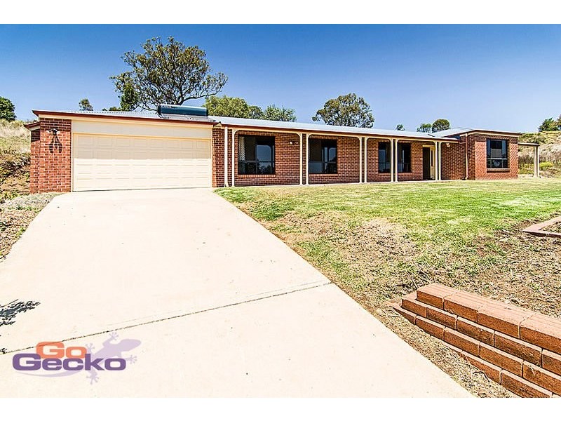 15 Clayton Court, Cotswold Hills QLD 4350