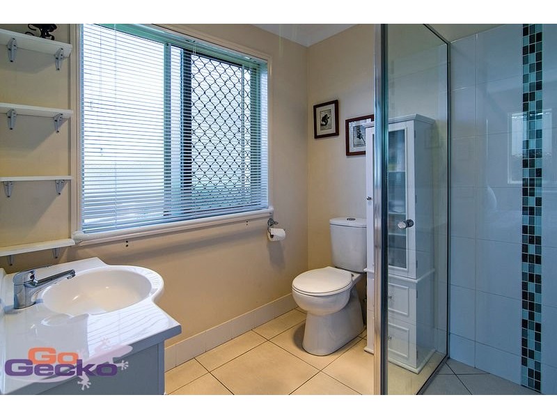 2, 8 Barambah Street, Glenvale QLD 4350