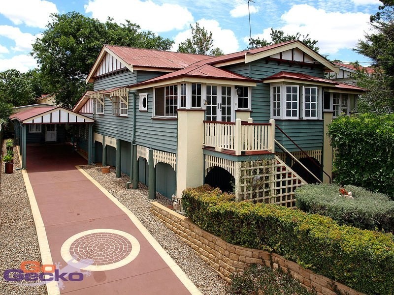 111 Jellicoe Street, North Toowoomba QLD 4350
