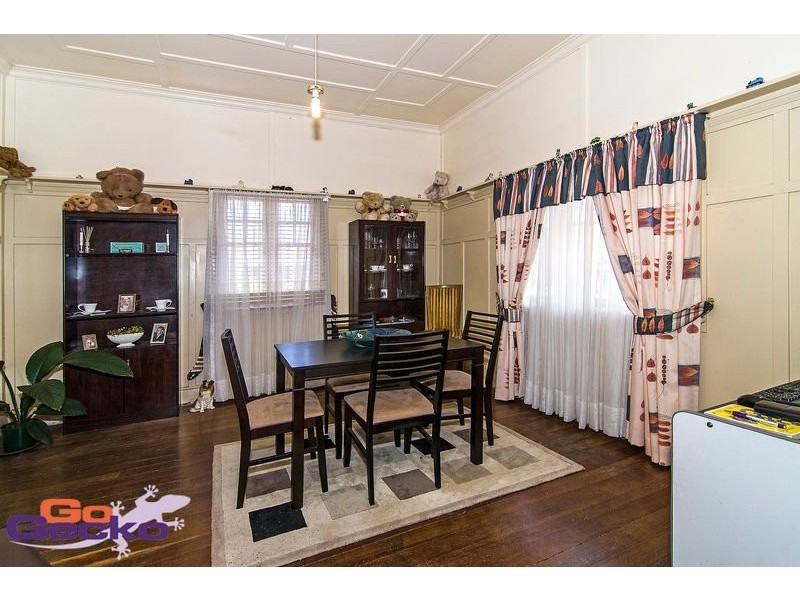 18 Boulton Terrace, Toowoomba City QLD 4350