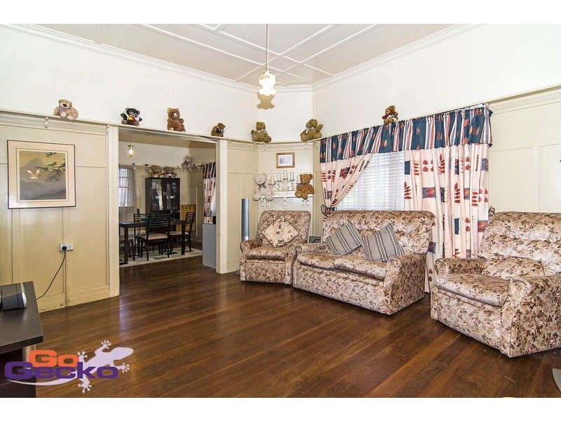 18 Boulton Terrace, Toowoomba City QLD 4350