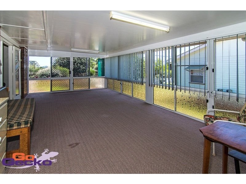 8 Jonathan Street, Rockville QLD 4350