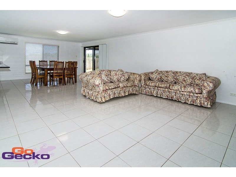 2 Latham Court, Wilsonton Heights QLD 4350