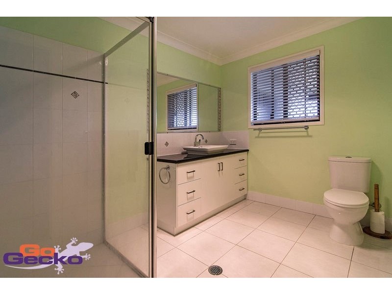 2 Latham Court, Wilsonton Heights QLD 4350