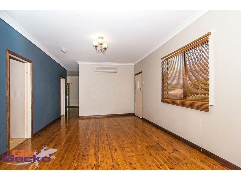 10 Searle Street, South Toowoomba QLD 4350