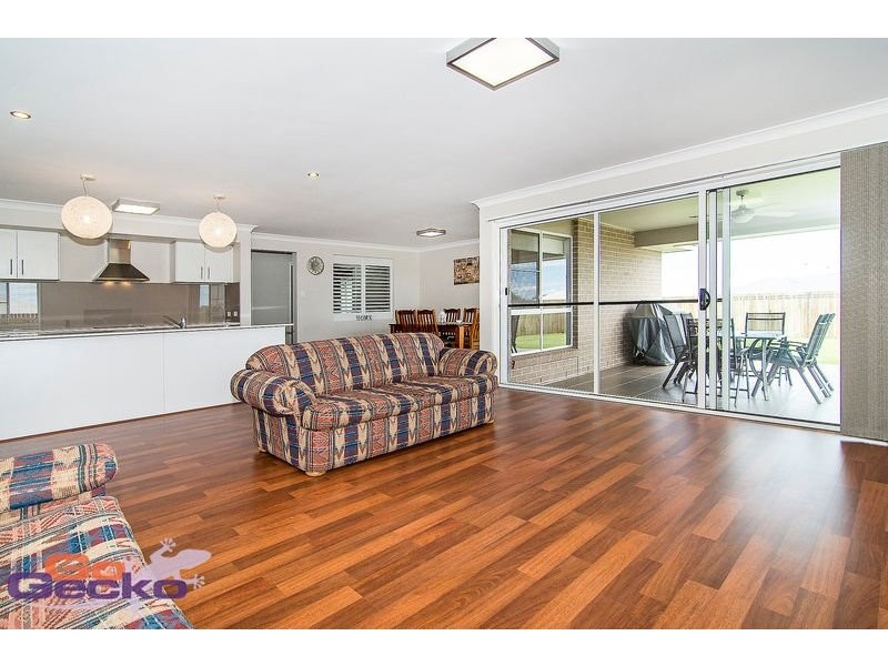 15 Kleinton Road, Highfields QLD 4352