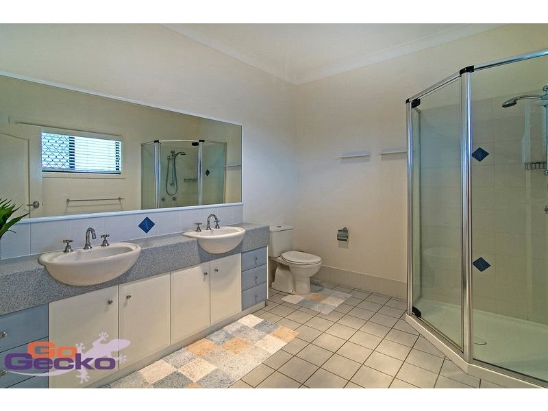 9 Ridgewood Drive, Kearneys Spring QLD 4350