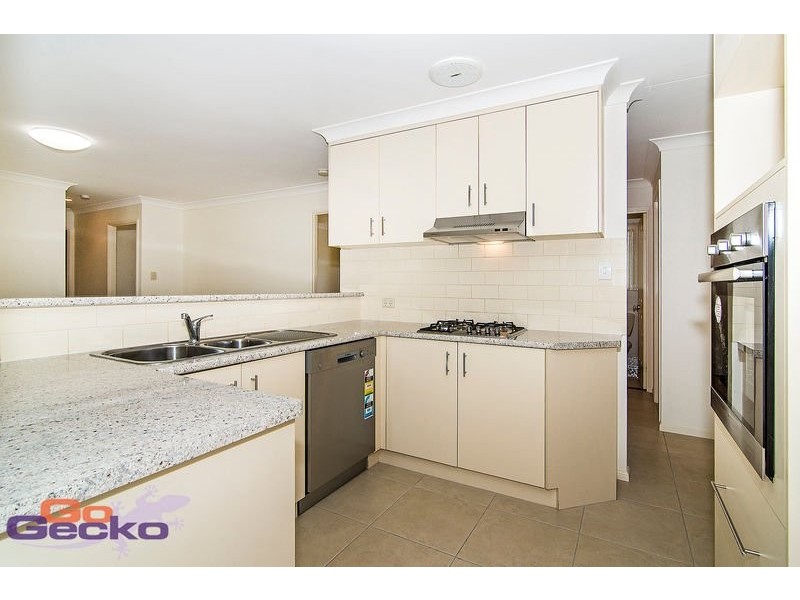 9 Audrey Court, Middle Ridge QLD 4350