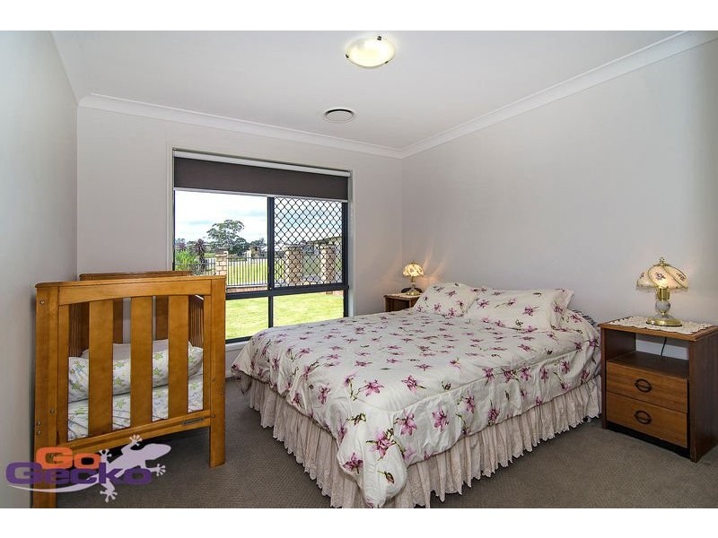 27 Federation Drive, Highfields QLD 4352