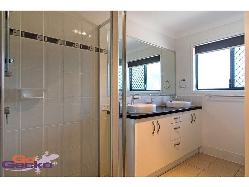 27 Federation Drive, Highfields QLD 4352