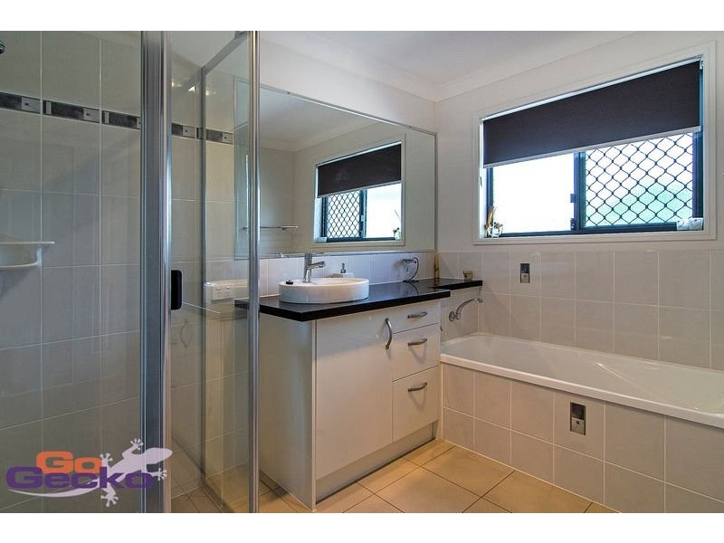 27 Federation Drive, Highfields QLD 4352