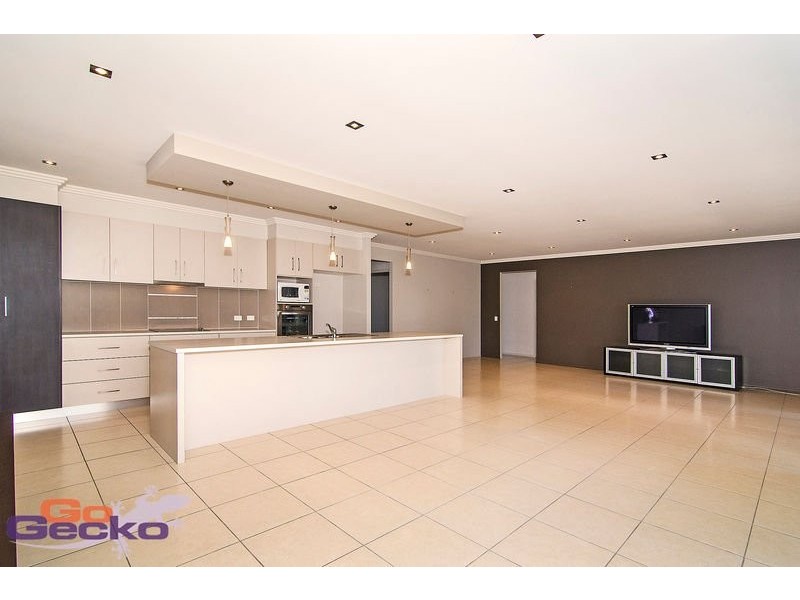 409 West Street, Darling Heights QLD 4350