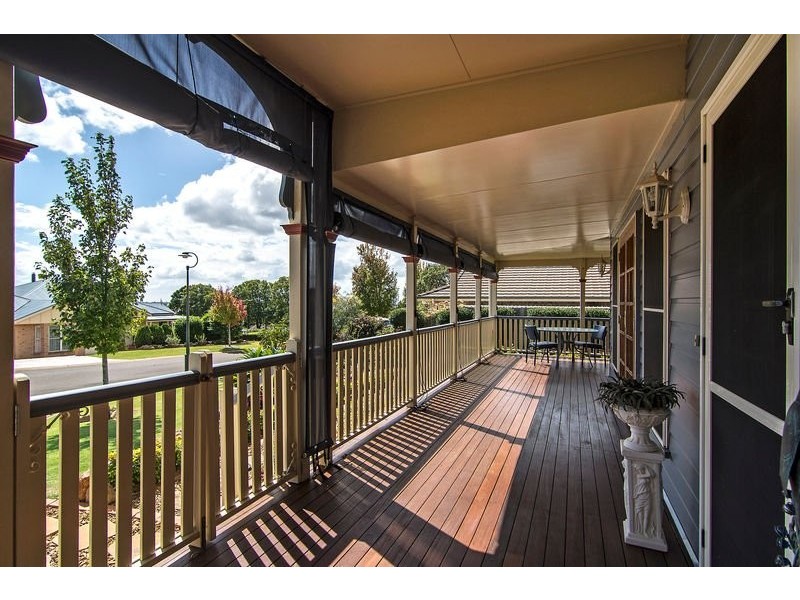14 Collingwood Close, Middle Ridge QLD 4350