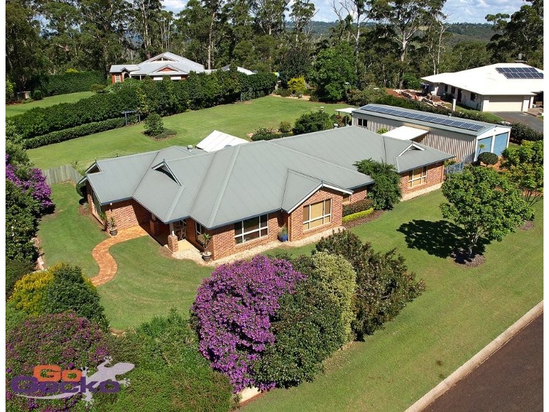 1 Camelia Close, Highfields QLD 4352